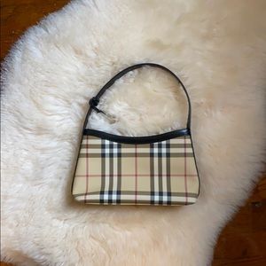 ⭐️Burberry Plaid Print Small Purse⭐️